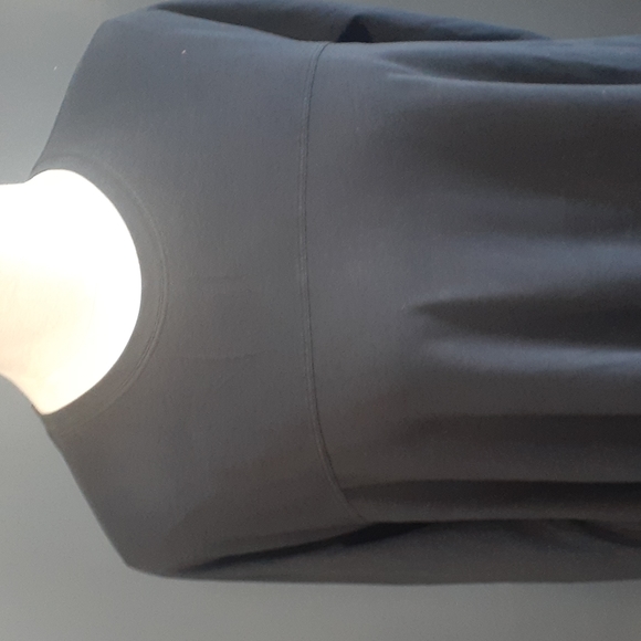 Lululemon black pullover hi low swing crewneck top size 8 - Picture 3 of 10